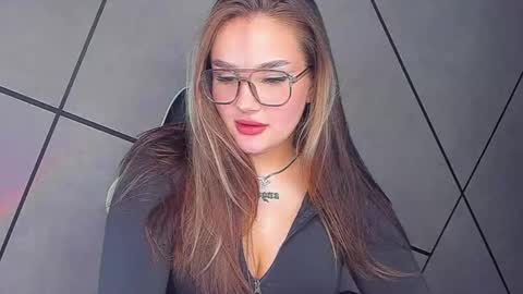 Snapshot of mousemother chatting on October 15, 2025, 3:45 pm Carolina online show from October 15, 2025, 3:45 pm