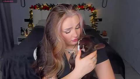 Snapshot of mousemother chatting on January 14, 2026, 11:27 am Carolina online show from January 14, 2026, 11:27 am