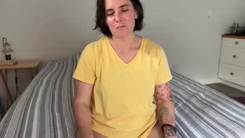 Snapshot of moussemagoo chatting on March 4, 2026, 8:37 pm MousseMagoo online show from March 4, 2026, 8:37 pm