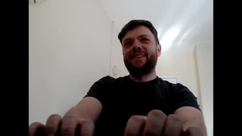 moveable online show from April 24, 2026, 4:42 pm