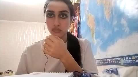 Karla online show from November 27, 2025, 7:38 pm