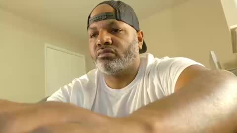 mr6ray online show from October 11, 2025, 4:01 am