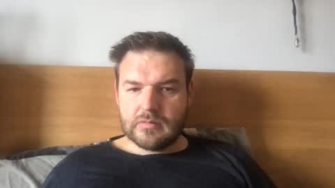 Snapshot of mr834565 chatting on May 17, 2026, 10:00 am mr834565 online show from May 17, 2026, 10:00 am