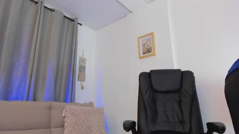    online show from April 8, 2026, 12:38 pm