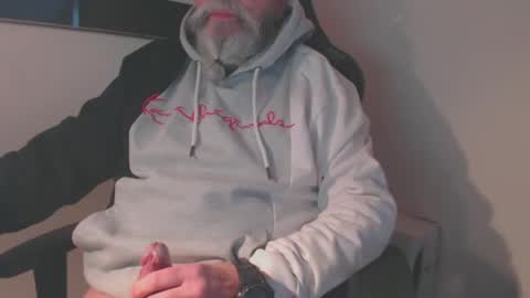 mr_boombastic2021 online show from January 10, 2025, 11:43 am