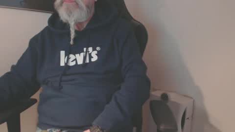 mr_boombastic2021 online show from January 25, 2025, 11:23 am