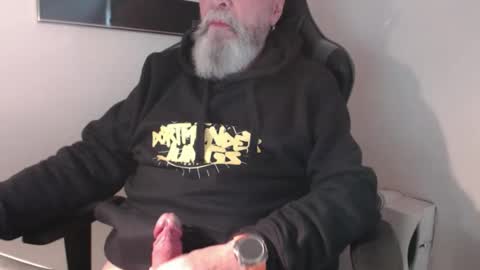 mr_boombastic2021 online show from October 25, 2025, 10:01 am