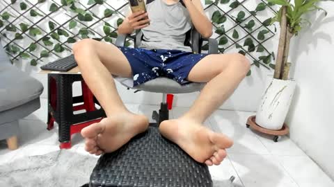 Snapshot of mr_cashjean chatting on January 21, 2025, 1:50 am controlljean online show from January 21, 2025, 1:50 am