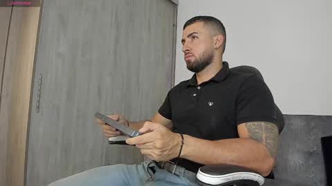 Snapshot of mr_david_cox chatting on February 3, 2025, 12:47 pm David online show from February 3, 2025, 12:47 pm