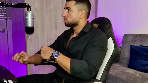 Snapshot of mr_david_cox chatting on February 16, 2025, 1:05 pm David online show from February 16, 2025, 1:05 pm