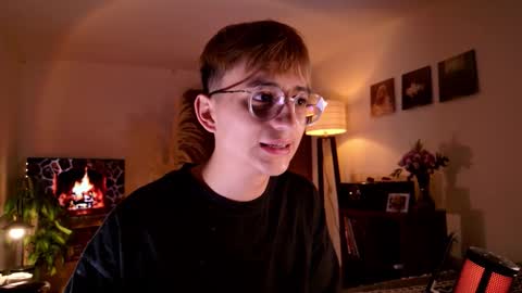 Mr Evans online show from October 10, 2025, 4:39 pm