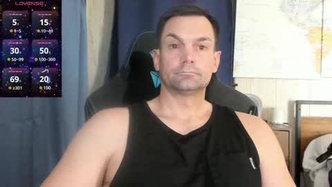 Cam online show from December 12, 2024, 1:21 am