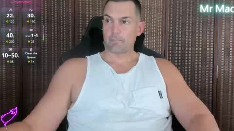 Snapshot of mr_mac69 chatting on May 19, 2026, 8:59 pm Cam online show from May 19, 2026, 8:59 pm
