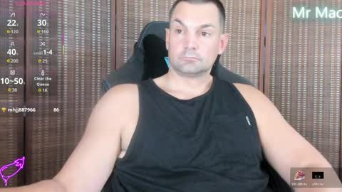 Snapshot of mr_mac69 chatting on June 3, 2026, 8:03 pm Cam online show from June 3, 2026, 8:03 pm