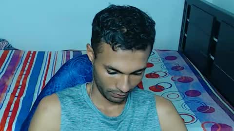 Snapshot of mr_max__ chatting on May 10, 2026, 5:18 pm Max online show from May 10, 2026, 5:18 pm