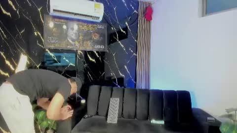 Snapshot of mr_maximo chatting on July 2, 2026, 4:51 am mr_maximo online show from July 2, 2026, 4:51 am