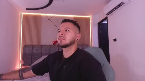 MIKEE online show from February 27, 2026, 3:06 am