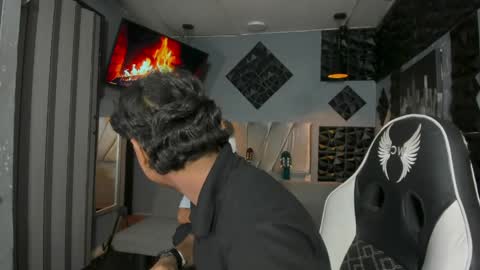 Snapshot of mr_mois chatting on April 5, 2026, 5:48 am mr_mois online show from April 5, 2026, 5:48 am