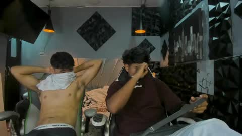 Snapshot of mr_mois chatting on May 19, 2026, 5:25 am mr_mois online show from May 19, 2026, 5:25 am
