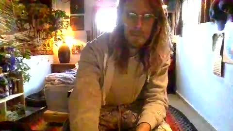 Mister online show from October 12, 2025, 7:35 pm