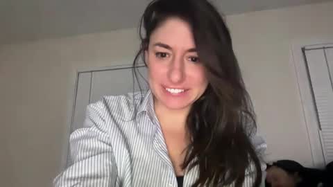 Snapshot of mr_mrs_glitter chatting on February 15, 2026, 8:24 am Mr Mrs Glitter online show from February 15, 2026, 8:24 am