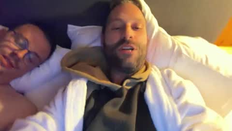 mr_ncndslw online show from December 3, 2025, 1:24 am