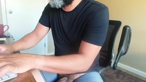 Snapshot of mr_rabbit77 chatting on May 16, 2026, 7:34 pm Rabbit online show from May 16, 2026, 7:34 pm