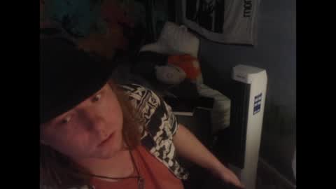 Snapshot of mr_strawberry chatting on April 23, 2026, 1:29 am mr_strawberry online show from April 23, 2026, 1:29 am