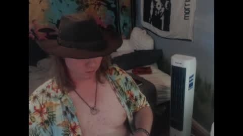 Snapshot of mr_strawberry chatting on April 27, 2026, 3:10 pm mr_strawberry online show from April 27, 2026, 3:10 pm