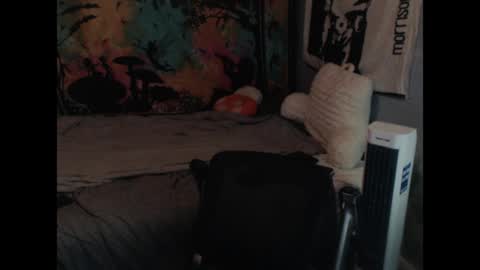 Snapshot of mr_strawberry chatting on May 22, 2026, 9:37 am mr_strawberry online show from May 22, 2026, 9:37 am