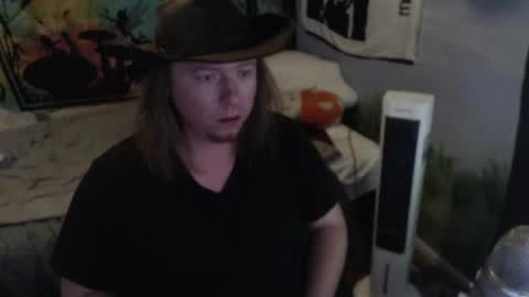 Snapshot of mr_strawberry chatting on June 2, 2026, 12:07 pm mr_strawberry online show from June 2, 2026, 12:07 pm