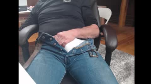 mr_x7333 online show from October 19, 2025, 4:46 am