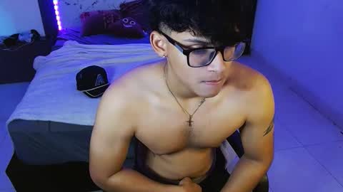 Snapshot of mr_yisuz chatting on June 5, 2026, 12:11 pm yisuz online show from June 5, 2026, 12:11 pm