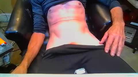 mrbiggirth69 online show from November 15, 2025, 7:21 pm