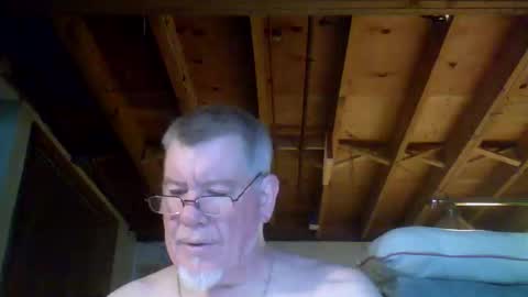 Snapshot of mrblade666 chatting on May 1, 2026, 11:04 am mrblade666 online show from May 1, 2026, 11:04 am
