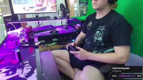Snapshot of mrbuttcrackula chatting on July 1, 2026, 4:18 pm TyTheBiGuy online show from July 1, 2026, 4:18 pm