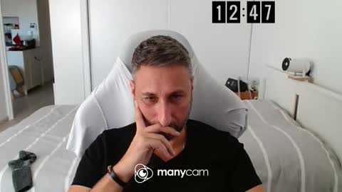 Snapshot of mrdr0o0o chatting on November 18, 2025, 11:47 am mrdr0o0o online show from November 18, 2025, 11:47 am