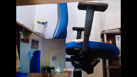 Snapshot of mrduplo1975 chatting on June 22, 2026, 6:05 pm MrJohnsen1975 online show from June 22, 2026, 6:05 pm