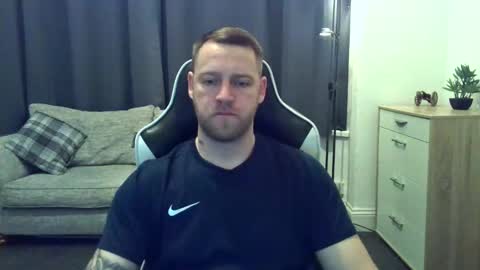 Snapshot of mrengland86566 chatting on February 17, 2026, 8:04 pm mrengland86566 online show from February 17, 2026, 8:04 pm