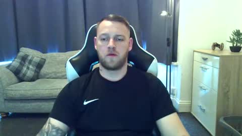 Snapshot of mrengland86566 chatting on March 7, 2026, 9:50 am mrengland86566 online show from March 7, 2026, 9:50 am