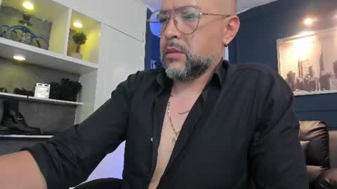 Snapshot of mrfrank_tattoo chatting on June 26, 2026, 2:32 pm MrFrank. online show from June 26, 2026, 2:32 pm