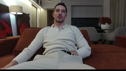 juan luis online show from December 17, 2025, 4:57 pm