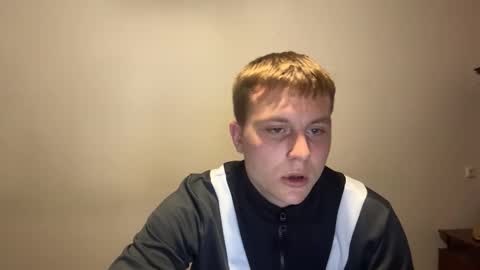 Max online show from October 10, 2025, 7:35 pm