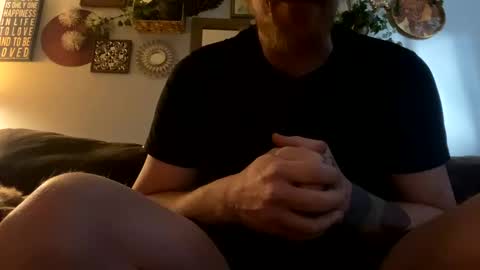 Snapshot of mrj1982 chatting on March 4, 2025, 6:18 pm Mr.j online show from March 4, 2025, 6:18 pm