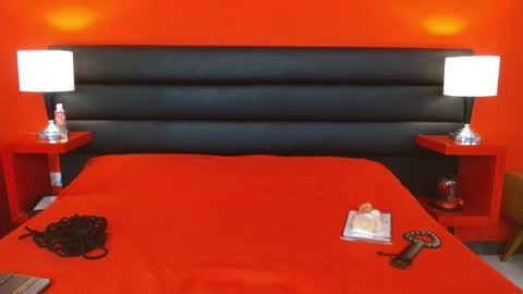 MrJohnandLucy online show from January 6, 2026, 12:09 pm