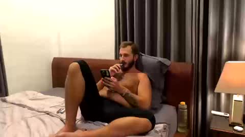 Max online show from March 5, 2026, 11:28 am