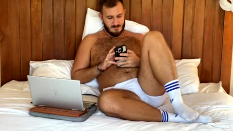 Snapshot of mrmaxiy chatting on May 27, 2026, 8:11 am Max online show from May 27, 2026, 8:11 am