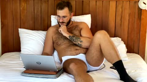 Snapshot of mrmaxiy chatting on May 28, 2026, 6:54 am Max online show from May 28, 2026, 6:54 am