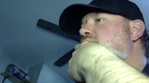 Snapshot of mrniggle chatting on April 6, 2026, 3:57 pm Lucus online show from April 6, 2026, 3:57 pm