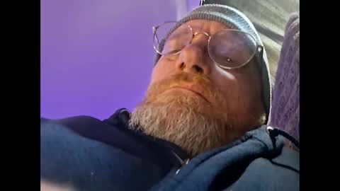 mrnmrsfucks4u online show from April 30, 2026, 8:57 pm